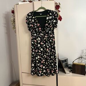 Tommy Hilfiger Black and White Puff Sleeve Midi Dress